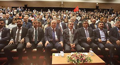 Bakan Tekin: "Gençlerimize vatan sevgisini sanatla göstermek istiyoruz"