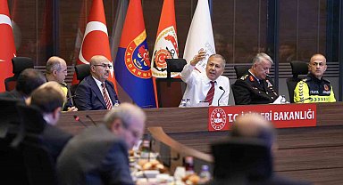 Bakan Yerlikaya: "36 maddelik trafik kanunu 1 Ocak 2026'dan itibaren yürürlüğe girecek"