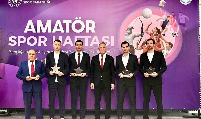 Balıkesir'de Amatör Spor Haftası "Sporun En'leri" ödül töreni ile sona erdi