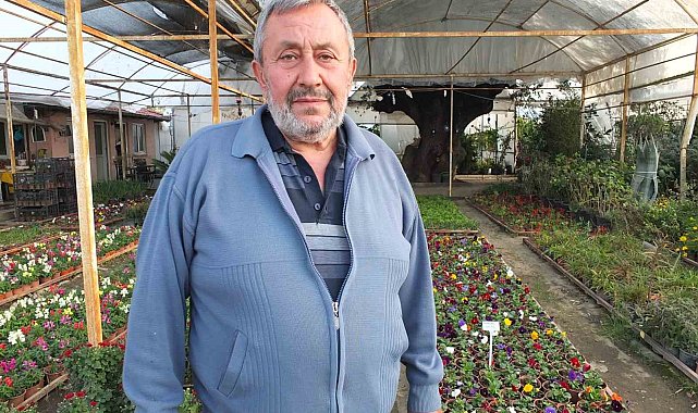 Balıkesir'de makine mühendisi çiçekçi oldu
