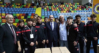 Başkan Altay: "2025'te amatör spor kulüplerimize 144 milyon lira ayni ve nakdi destekte bulunduk"