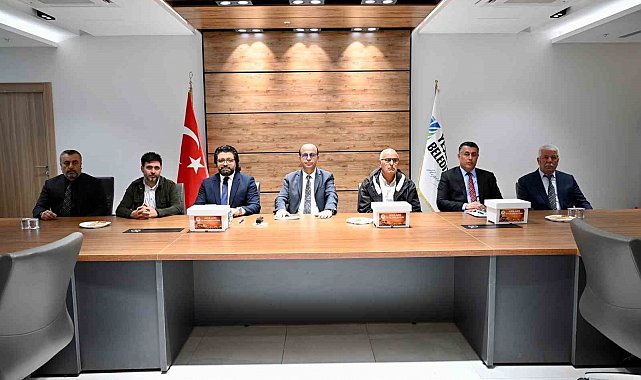 Başkan Geçit, "Ana Arı Yetiştirme" kursunu tamamlayan kursiyerleri ağırladı