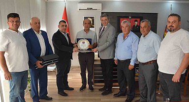 Başkan Künkcü'den, Didim'de yılın ahisine plaket