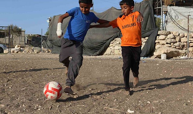 Batı Şeria'daki Filistinliler, Yahudi yerleşimcilerin saldırıları karşısında can güvenlikleri olmadan yaşıyor