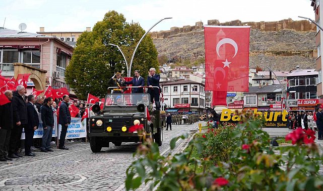 Bayburt'ta 29 Ekim Cumhuriyet Bayramı törenle kutlandı