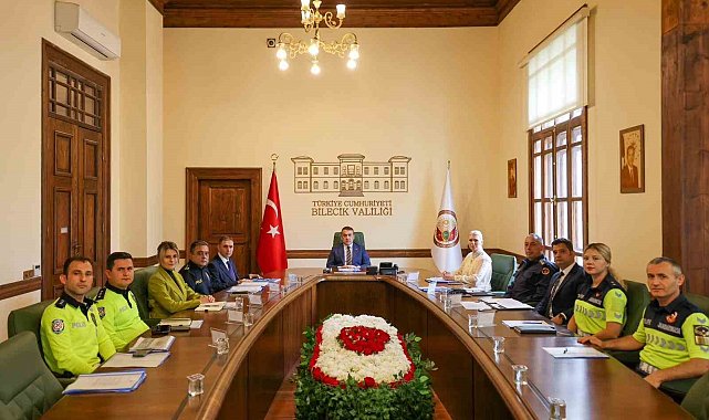 Bilecik Valisi Sözer, 'Karayolu trafik güvenliği' toplantısına katıldı