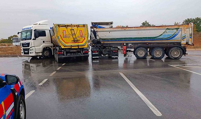 Bilecik'te 2 tır çarpıştı: 1 yaralı