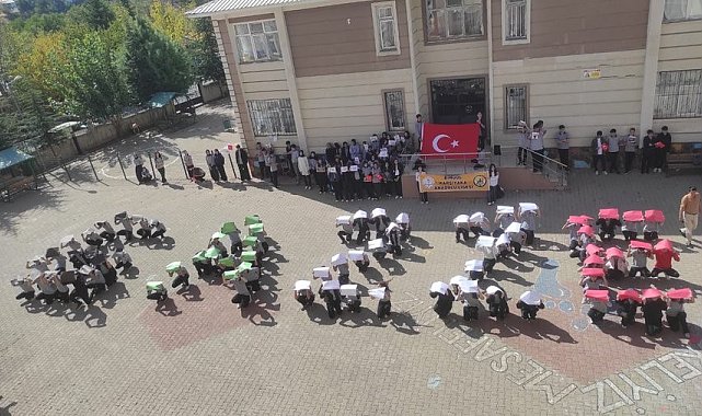 Bingöl'de öğrencilerinden Gazze için anlamlı etkinlik