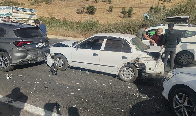 Bingöl'de zincirleme trafik kazası: 4 yaralı