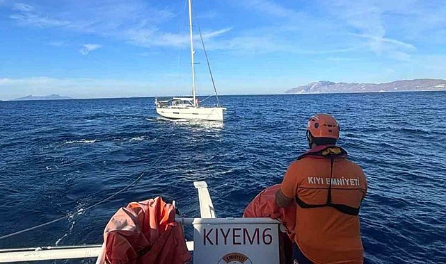 Bodrum Akçalı Adası açıklarında arızalanan yelkenli tekne kurtarıldı