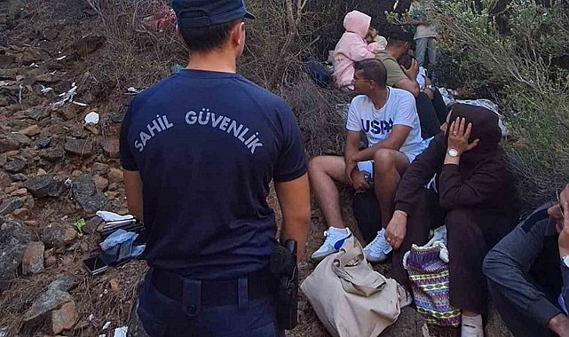 Boncuklu koyunda 29'u çocuk 59 düzensiz göçmen ve 3 göçmen kaçakçısı yakalandı