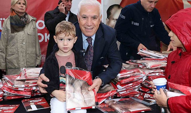 Bursa cumhuriyetine sahip çıkıyor