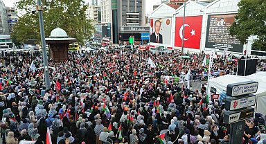 Bursalılar Gazze için meydanlara indi