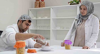 Büyükşehir özel gereksinimli bireyleri açtığı kurslarla topluma kazandırıyor