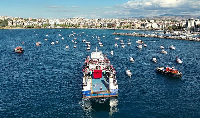Çanakkale Boğazı'nda Sumud Filosu'na destek turu