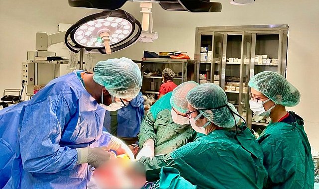 Çanakkale'de ilk kez TAR yöntemi ile dev insizyonel herni onarımı gerçekleştirildi