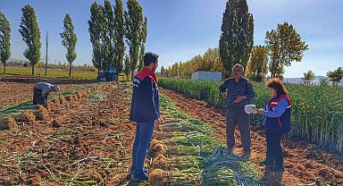 Çiftçilerle ürün verimliliği görüşüldü