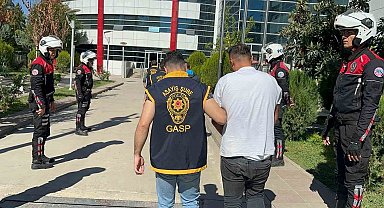 Cinayet davası esnasında silahla adliye önüne gelen 3 şahıs yakalandı