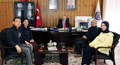 Çinli yatırımcılar Erzurum Teknokent'te incelemelerde bulundu
