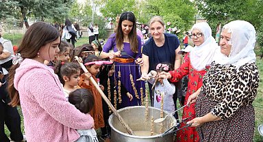 Çocuklara festivalde geleneksel üretim kültürü tanıtıldı