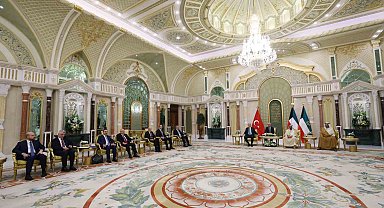 Cumhurbaşkanı Erdoğan, Kuveyt Emiri es-Sabah ile görüştü
