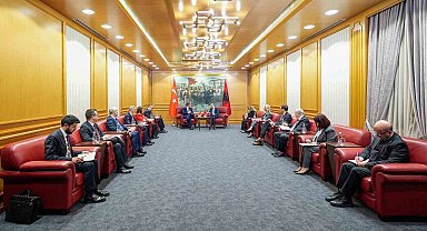 Cumhurbaşkanı Yardımcısı Yılmaz, Arnavutluk Cumhurbaşkanı Begaj ile görüştü