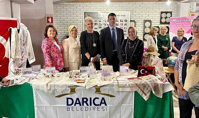 Darıcalı kadınların el emeği ürünleri Bosna'da sergilendi