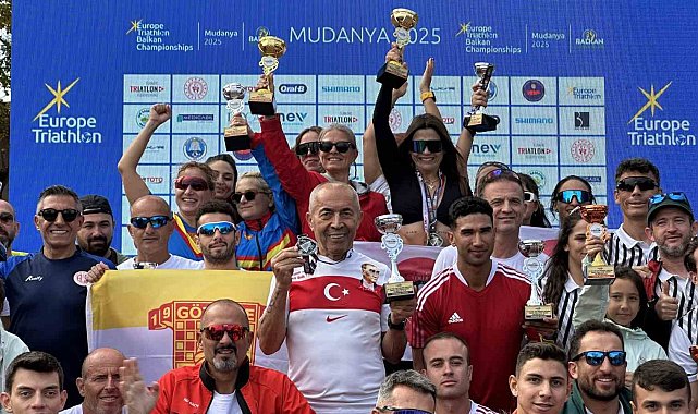 Demir Adam Ali Bıdı'dan çifte başarı: Mudanya ve Ayvalık'ta 2 kupa 1 madalya