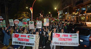 Demirci'de binlerce kişi Filistin'e destek için yürüdü