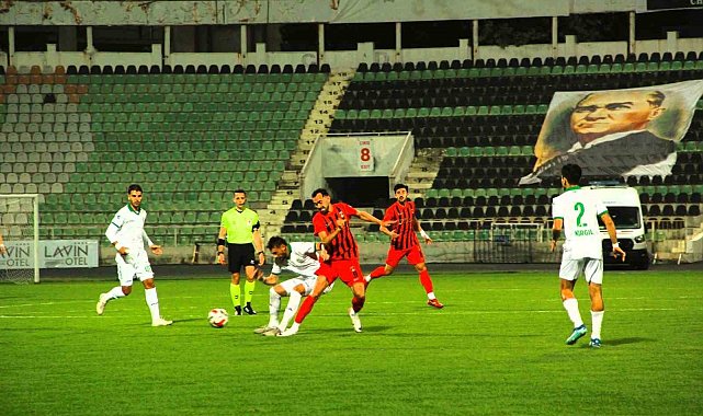 Denizli İdmanyurdu mütevazi kadrosuyla yoluna devam ediyor