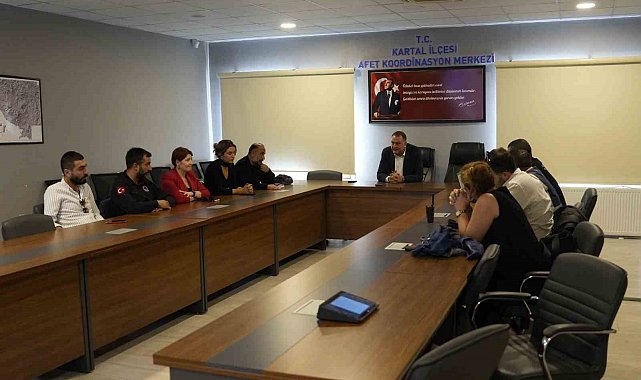 Deprem sonrası Kartal'da acil değerlendirme