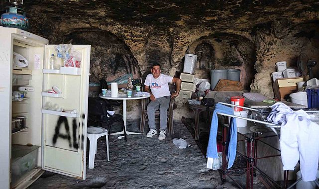 Depremden sonra huzuru mağarada bulmuştu, şimdi çok sevdiği mağarasını boşaltacak olmanın hüznünü yaşıyor