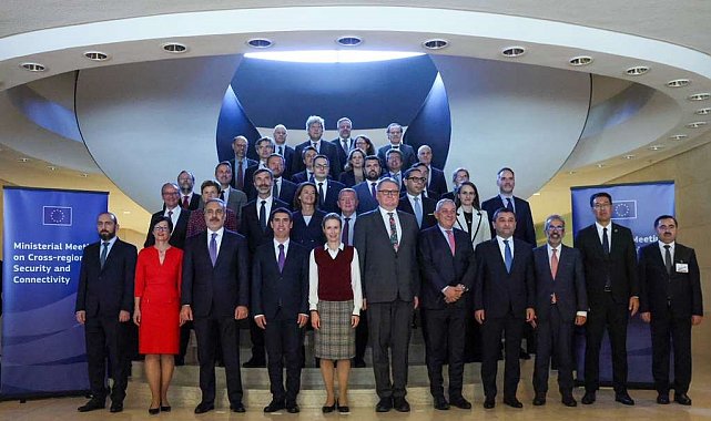 Dışişleri Bakanı Fidan, AB Dış İlişkiler Konseyi'nin aile fotoğrafına katıldı