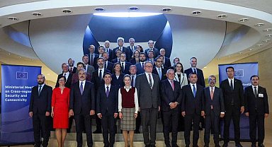 Dışişleri Bakanı Fidan, AB Dış İlişkiler Konseyi'nin aile fotoğrafına katıldı