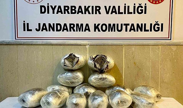 Diyarbakır'da 92 kilo esrar ve 11 kilo skunk ele geçirildi