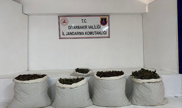 Diyarbakır'da 93 kilo uyuşturucu ele geçirildi