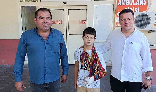 Düşüp kolunu kıran çocuğu aracına alıp hastaneye yetiştirdi