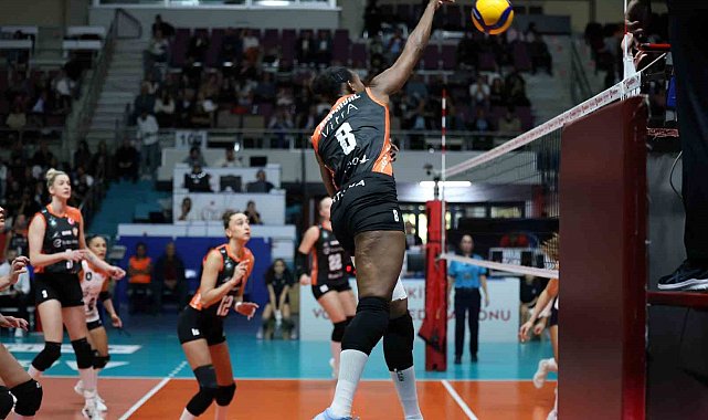 Eczacıbaşı Dynavit, deplasmanda galip