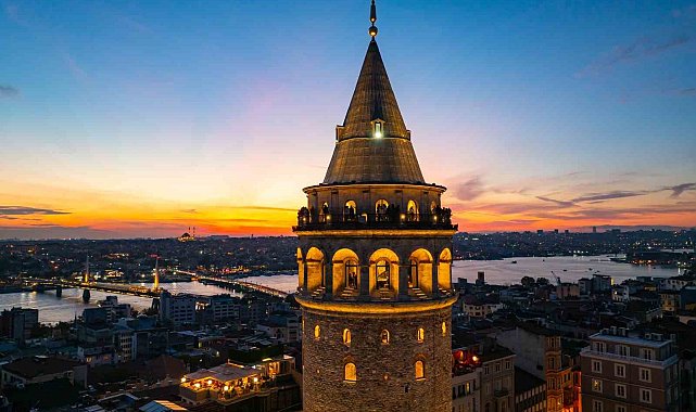 Efes, Side ve Galata Kulesi'nde gece ziyaretleri 2 Kasım'a kadar uzatıldı