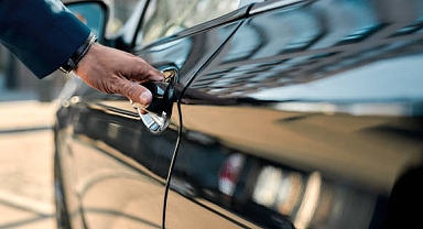 Ege'nin İncisinde Konforlu Keşifler: Rent A Car Rehberi