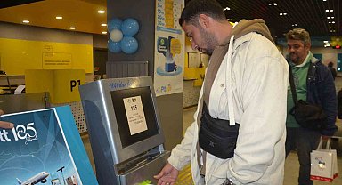 Ehliyetini yenilerken, günün talihlisi oldu