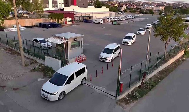 Ehliyetlerine el konulan sürücüler için sahte alkol testi düzenleyen şebekenin 42 üyesi yakalandı
