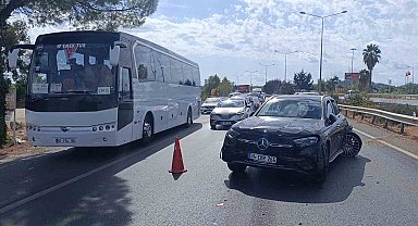 Ekipler hangi kazaya yetişeceğini şaşırdı: 1 kilometrelik mesafede 12 araçlık 4 ayrı zincirleme kaza