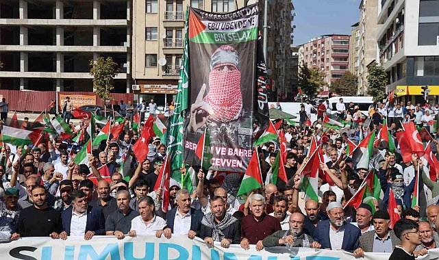 Elazığ'da 'Sumud Filosu' için yürüyüş yapıldı