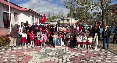 Eleşkirt'te Anaokulu Öğrencileri 29 Ekim'i coşkuyla kutlandı