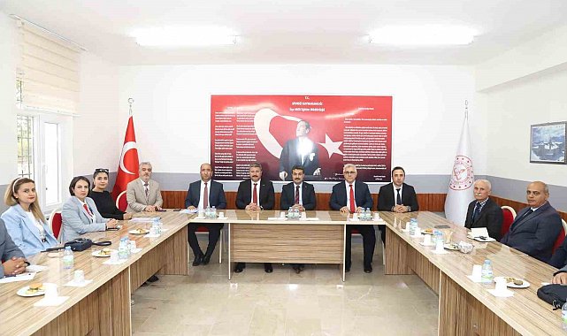 Erdoğan: "Ailelerimiz en önemli paydaşlarımız"