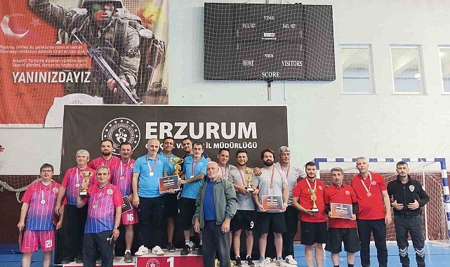 Erzurum İl Sağlık Müdürlüğü Kamu Spor Oyunları'nda şampiyon oldu