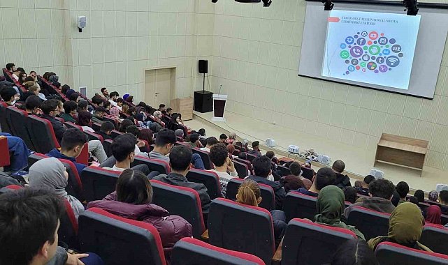 Erzurum polisinde gençlere bilgilendirme
