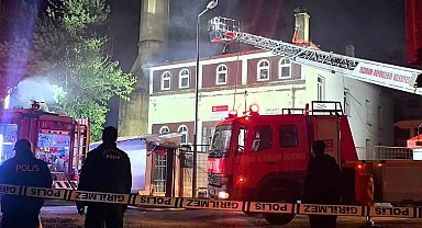 Erzurum'da Cami yangını korkuttu