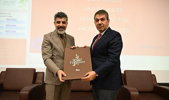 Esenler Belediye Başkanı Göksu Üsküp'te şehirciliği anlattı